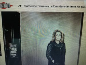 tribune de catherine deneuve dans le journal libération qui s'en prend aux victimes de harcèlement sexuel